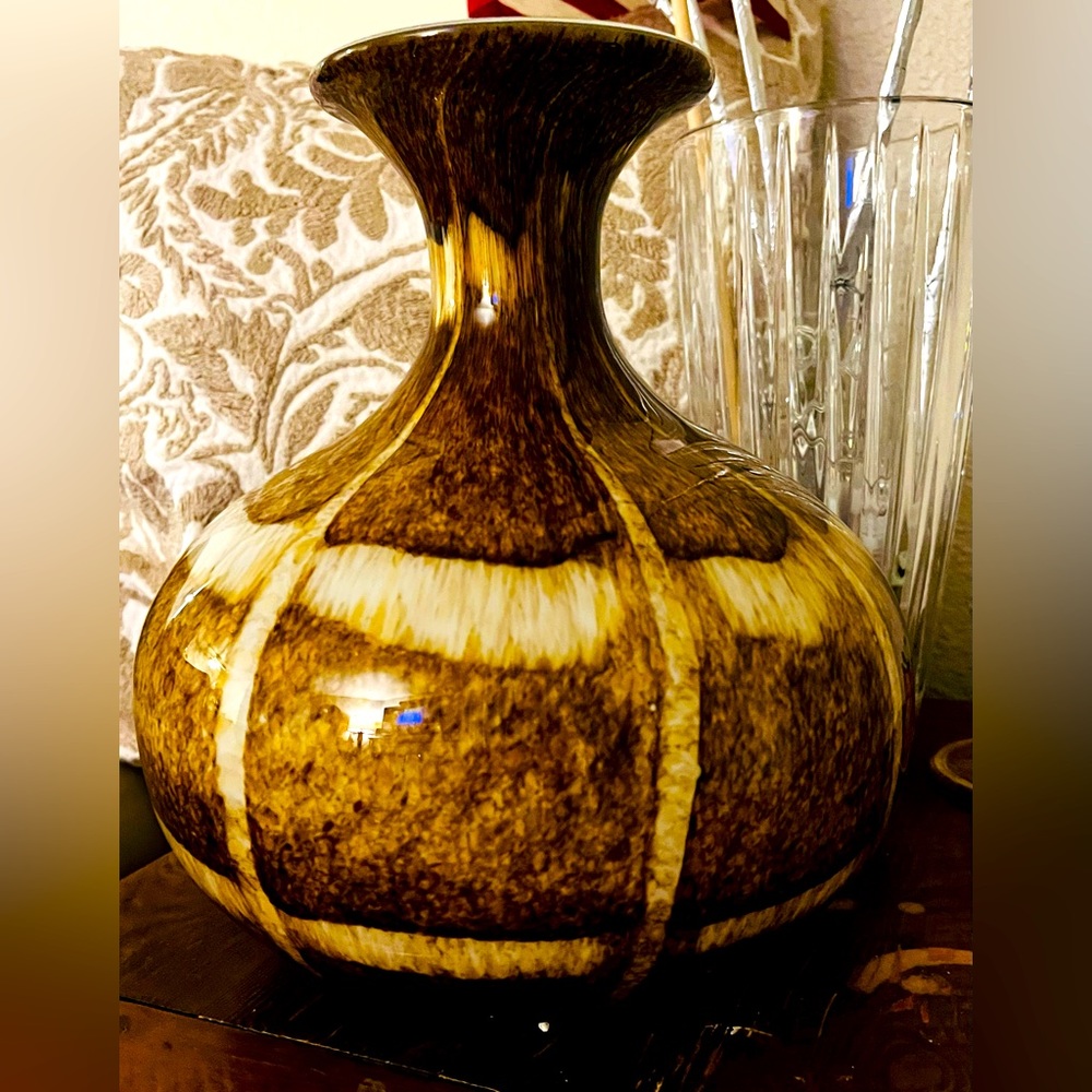 Classic Golden Vase
